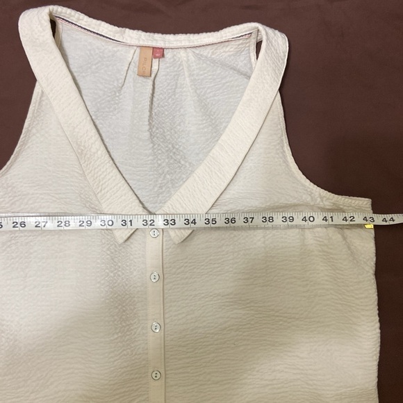 PILCRO TIE-FRONT, BUTTON DOWN FRONT, CREAM BLOUSE. LARGE - Picture 3 of 9